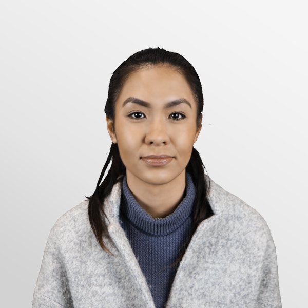 Salina Nguyen Plug and Play